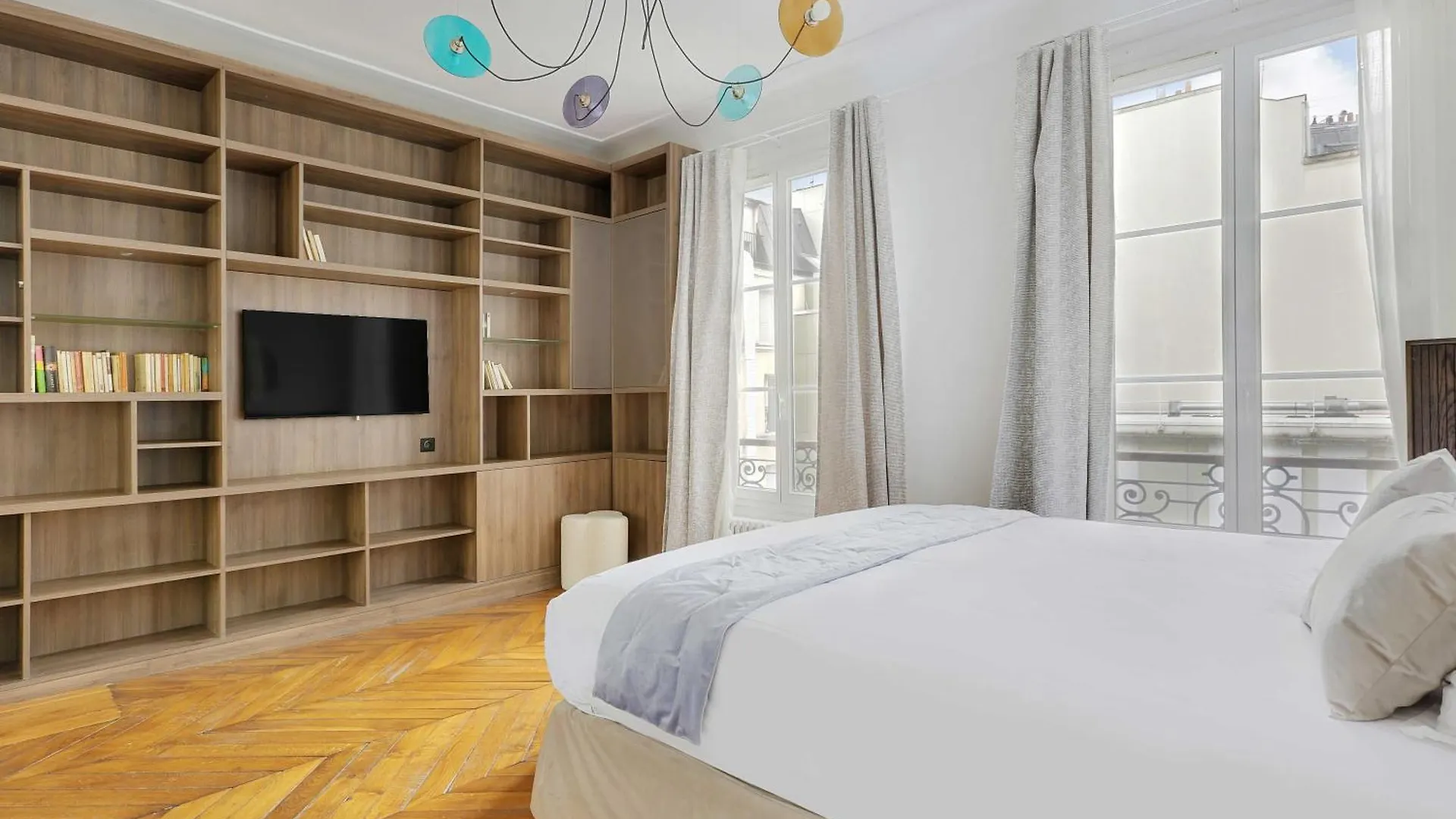 Appartement Elegant & Spacieux - 3Br-6P - Republiq Paris France